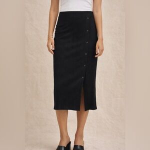 Amour Vert Black Ribbed Pencil Skirt w/ Button Detail Size M NWT